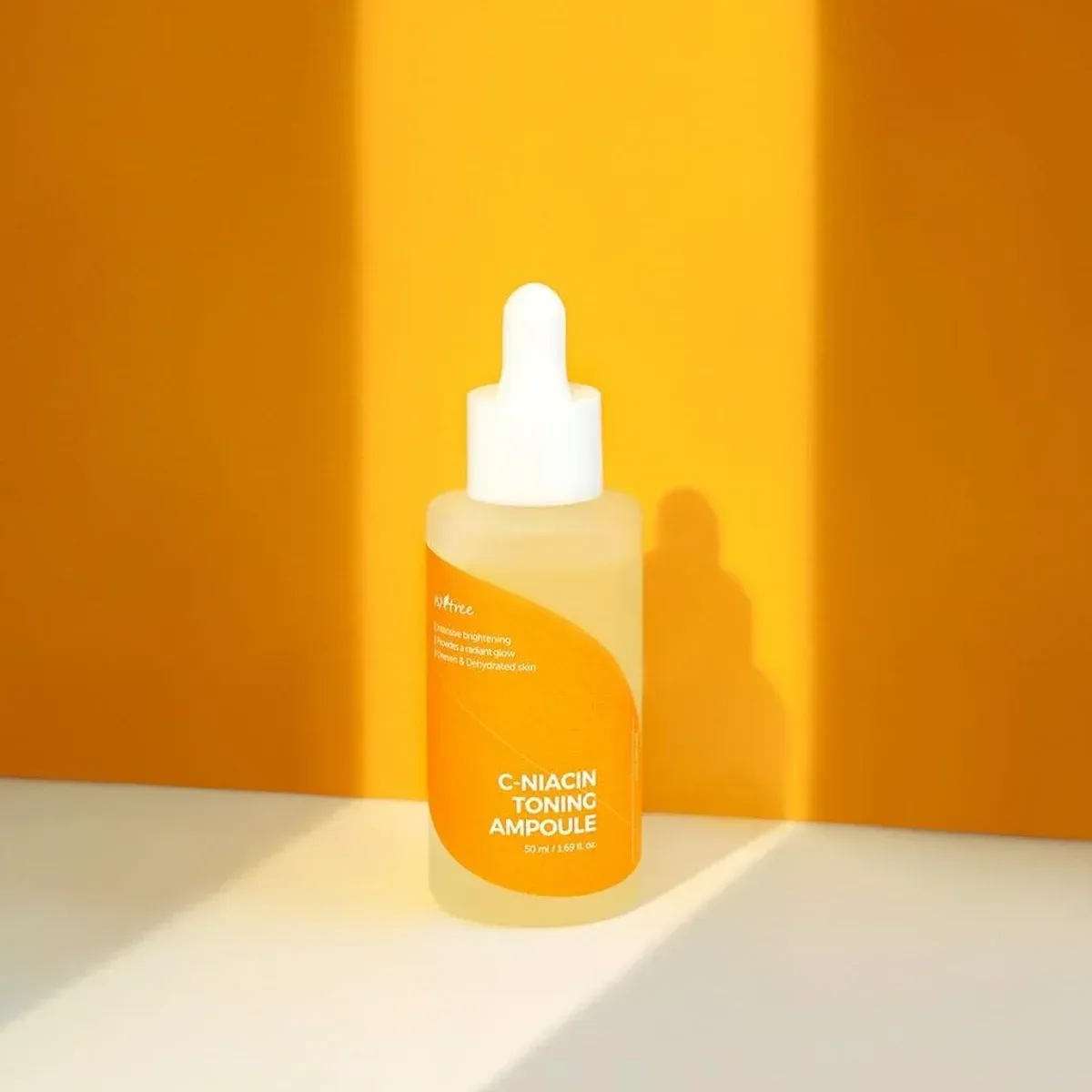 Isntree C-Niacin Toning Ampoule
